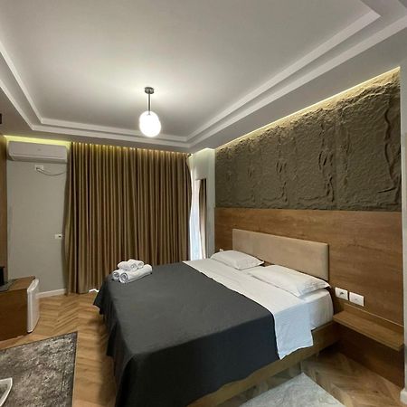 Your Apart Hotel 티라나 외부 사진