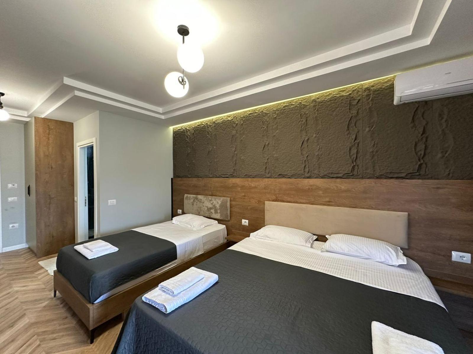 Your Apart Hotel 티라나 외부 사진