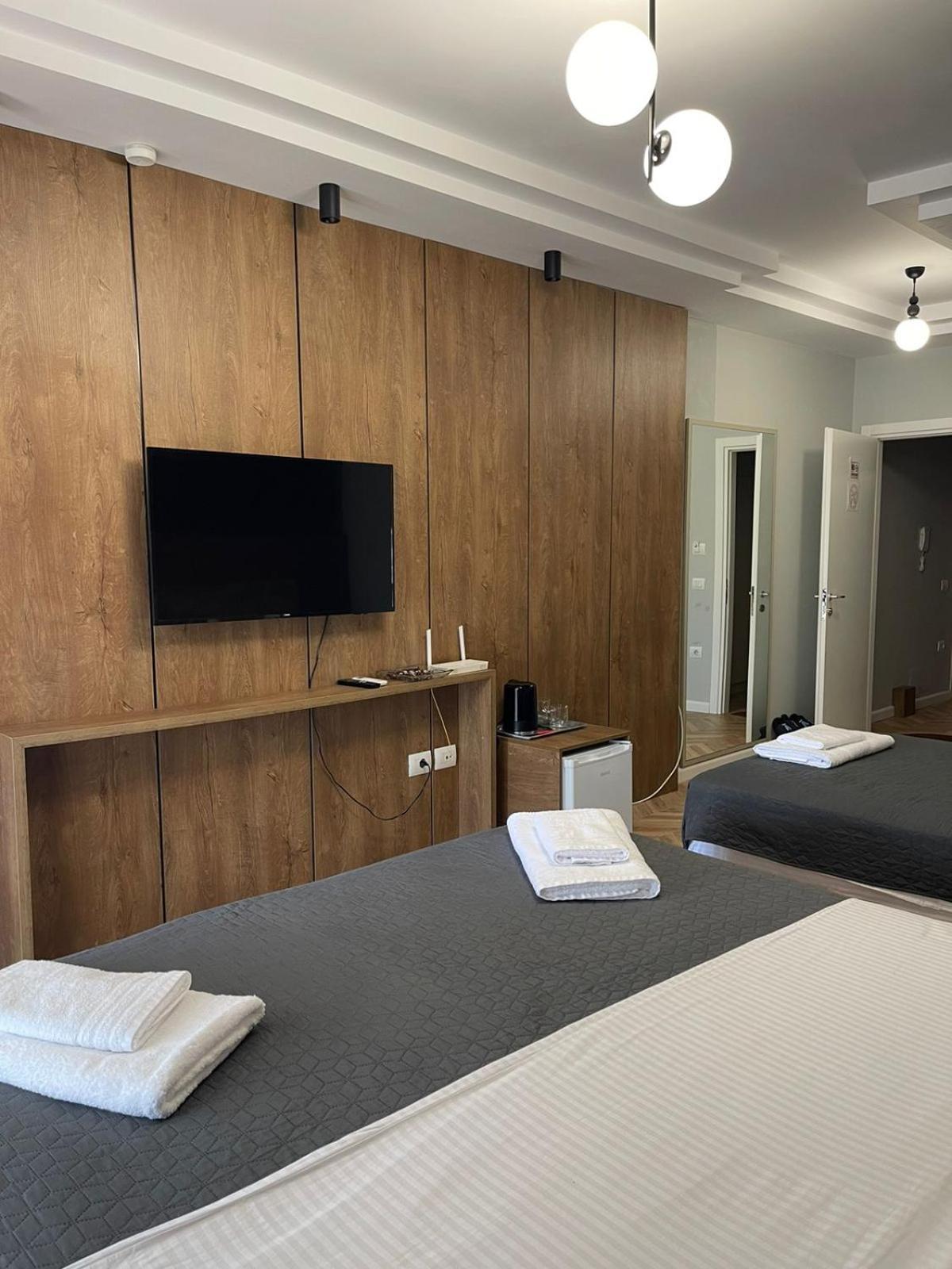 Your Apart Hotel 티라나 외부 사진
